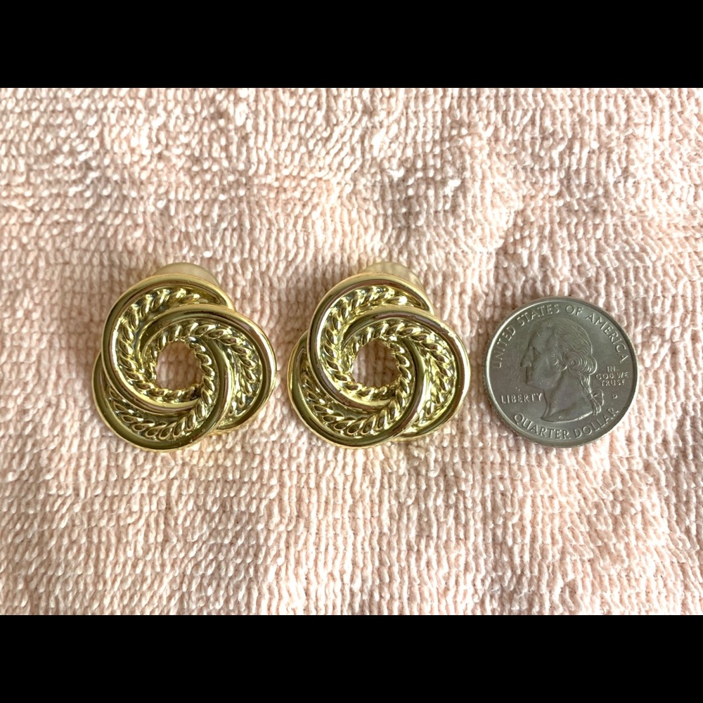 EARRINGS - COSTUME GOLD